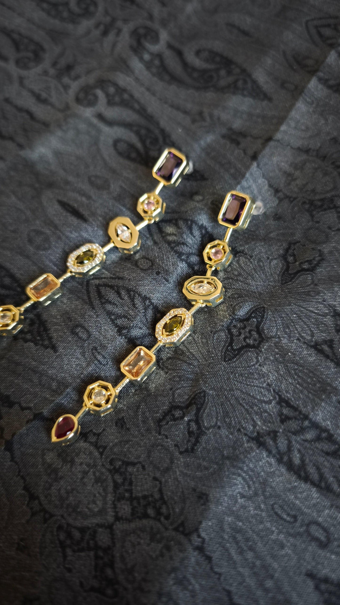Toptan gold renkli element küpe